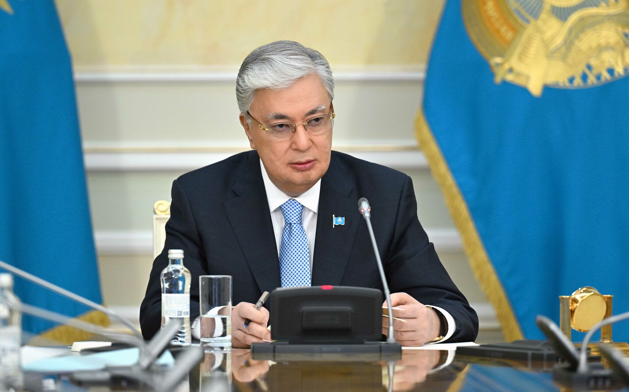 Глава государства провел заседание штаба по координации противопаводковых мероприятий