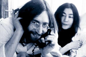 Йоко Оно  контролировала жизнь Джона,  а он ей это позволял