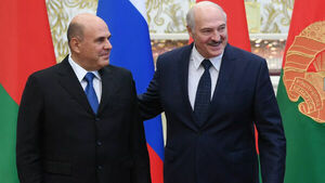 Лукашенко берут на порт