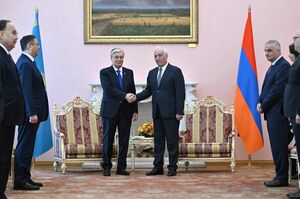 Касым-Жомарт Токаев провел встречу с Президентом Армении