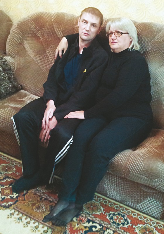 Виталий МАЕВСКИЙ с матерью Галиной ЧУДОПАЛ. Виталий МАЕВСКИЙ с матерью Галиной ЧУДОПАЛ.