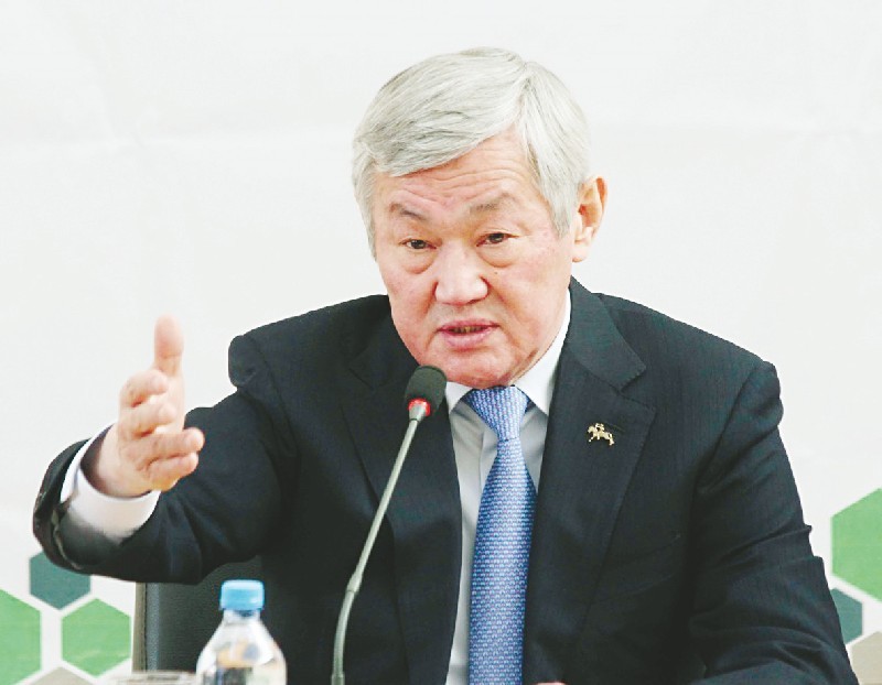 Аким Актюбинской области Бердыбек САПАРБАЕВ: эти рокировки - не от хорошей жизни.