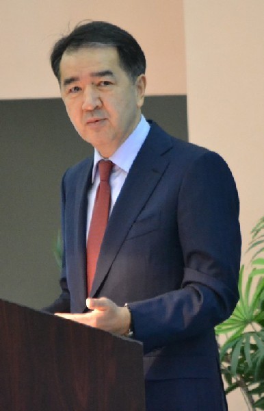 Бакытжан САГИНТАЕВ.