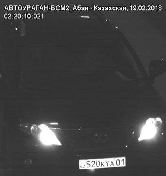 Тот самый черный “лексус” с подложными номерами.