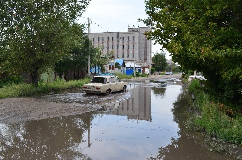 В Семее нет плохих дорог. Там есть хорошее бездорожье.