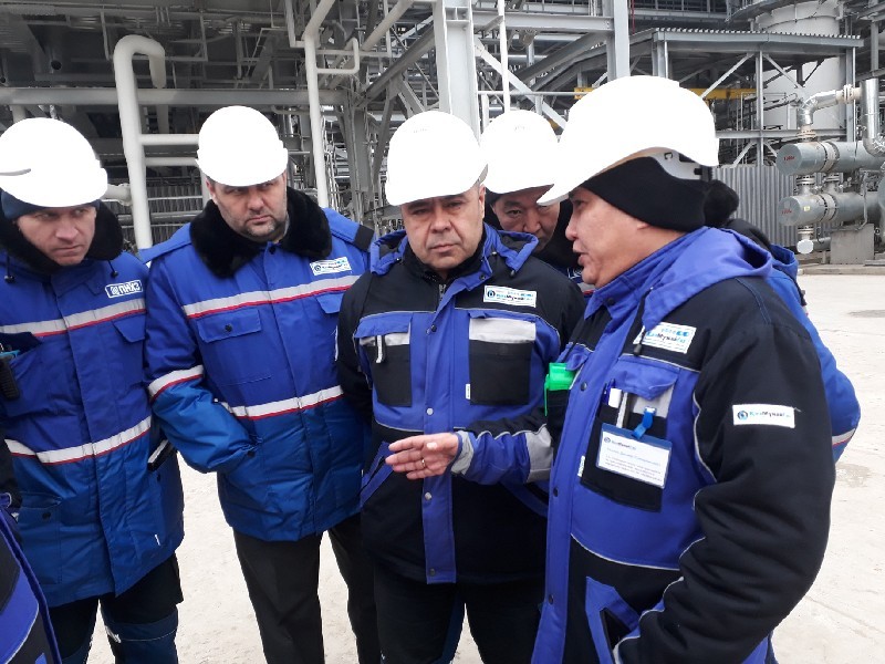 Данияр ТИЕСОВ (крайний справа): дефицита - не будет!