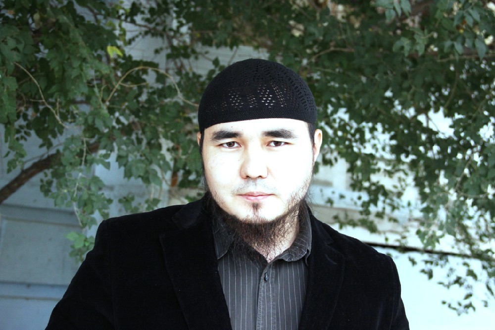 Азамат Кенжегалиев.