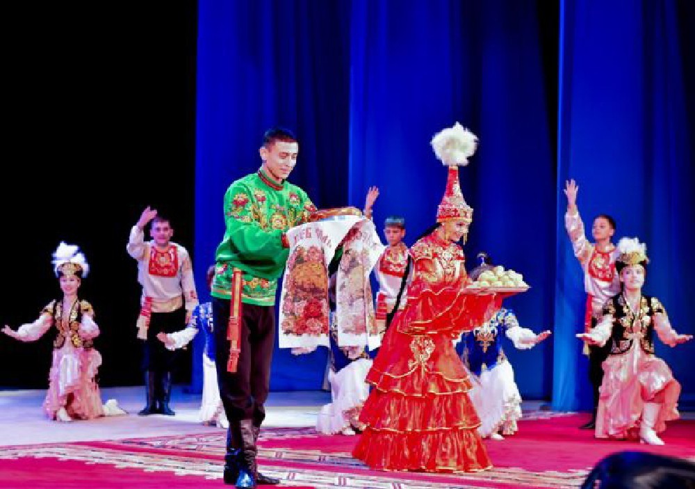 На празднике хлеборобов...