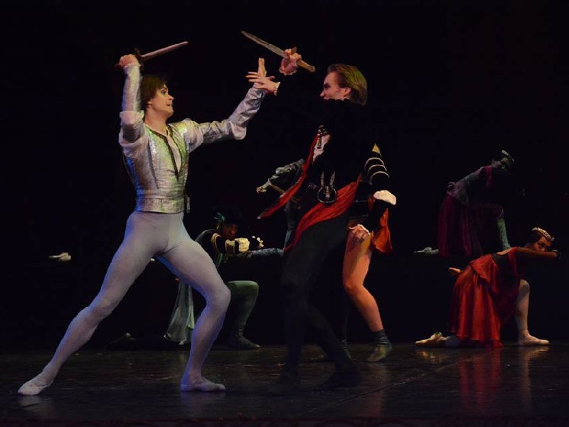 Михаил ЛОБУХИН (справа) и Артем ОВЧАРЕНКО.