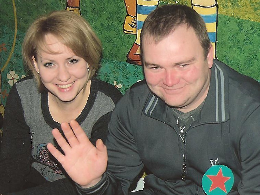 Аня и Вячеслав СЫЧЕВЫ.