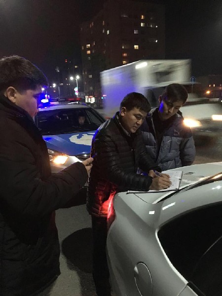 Чтобы научить чиновников соблюдать закон, такие рейды проводятся регулярно.