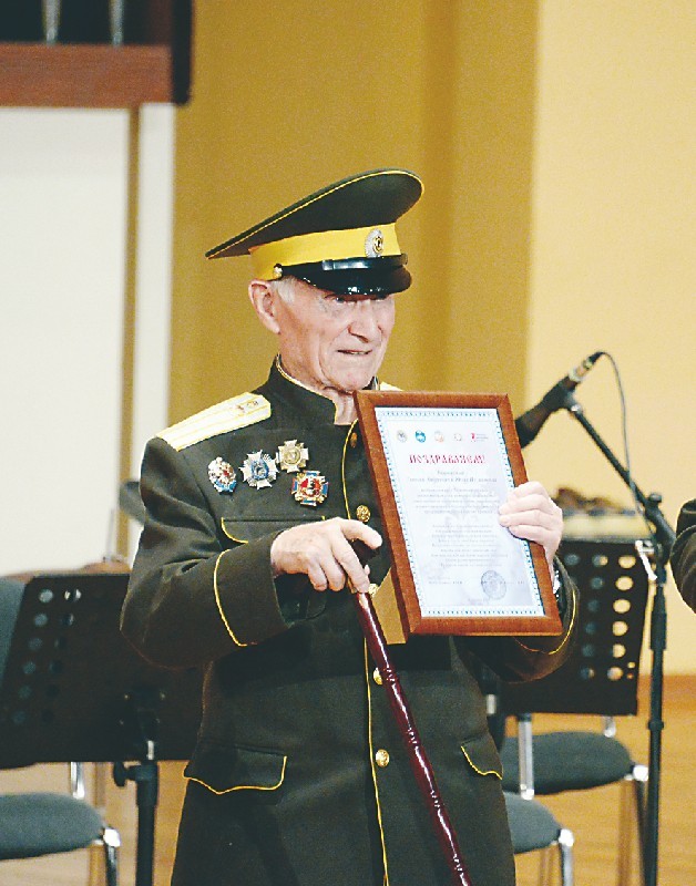 Георгий СМИРНОВ.