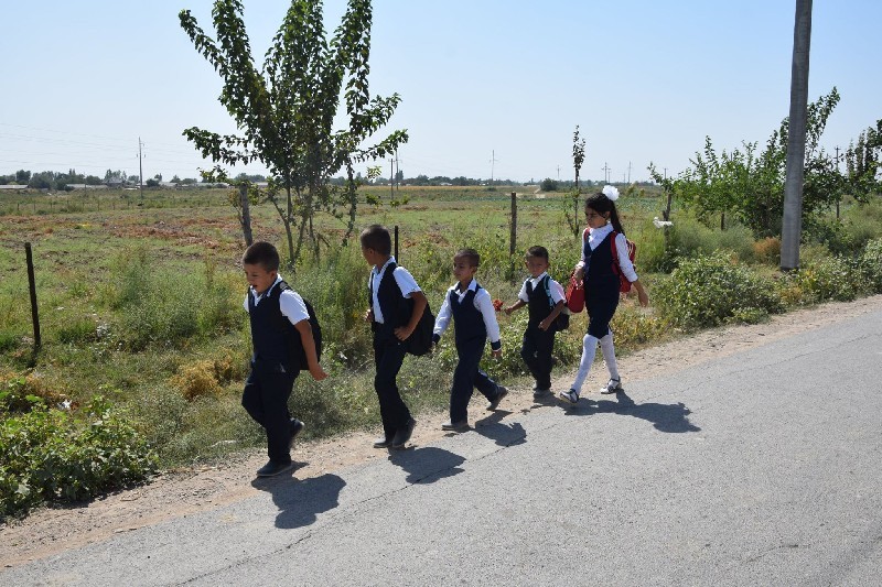 Им не хватило места в автобусе.