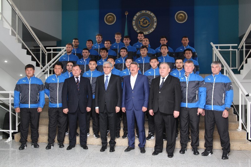 На встрече акима Амандыка Баталова с футбольной командой “Жетысу”.