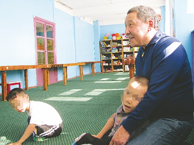 Тасбулат АБГУЖИНОВ.