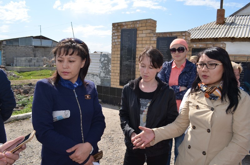 Жительницы Шульбинского заезда.