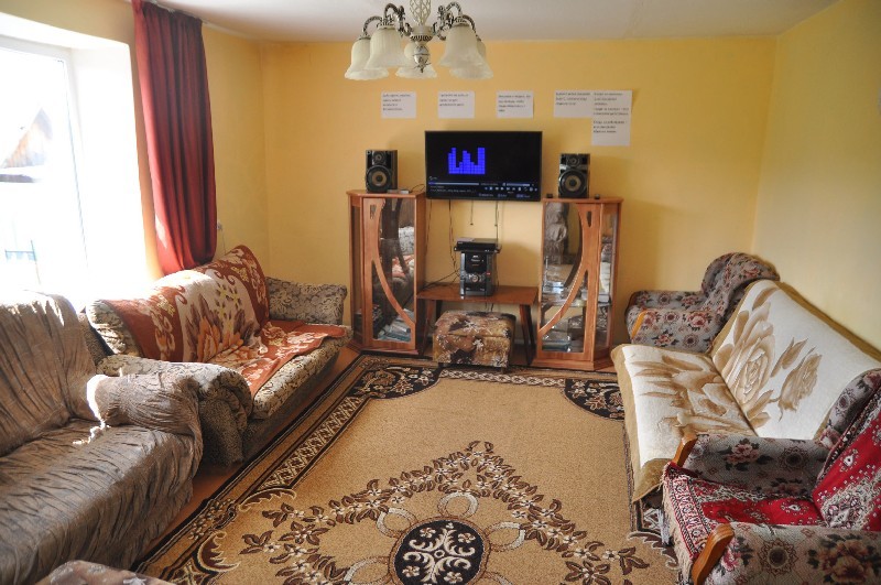 Так организаторы обустроили быт пациентов.