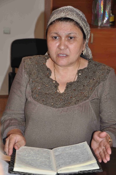 Айгуль РАИМКУЛОВА заступается за Самата.