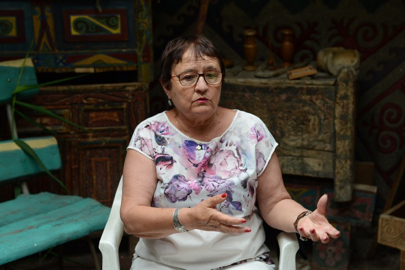 Кармен АРНАУ МУРО.