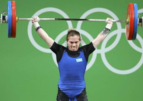 Тяжелоатлетка Карина Горичева принесла Казахстану еще одну бронзовую медаль