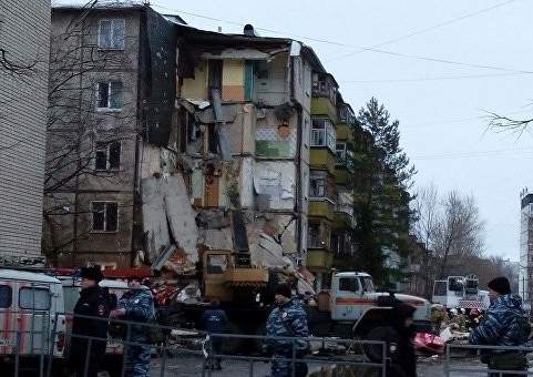 Число погибших при обрушении дома в Ярославле выросло до четырех