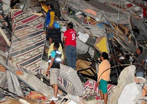 Число жертв землетрясения в Эквадоре возросло до 525 человек