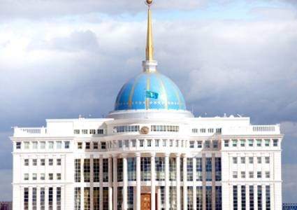 Назарбаев присудил госпремии в области литературы и искусства