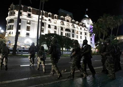 МВД Франции: жертвами теракта в Ницце стали 80 человек