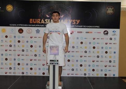 В Алматы прошла церемония взвешивания борцов турнира по казахша курес «Евразия Барысы»