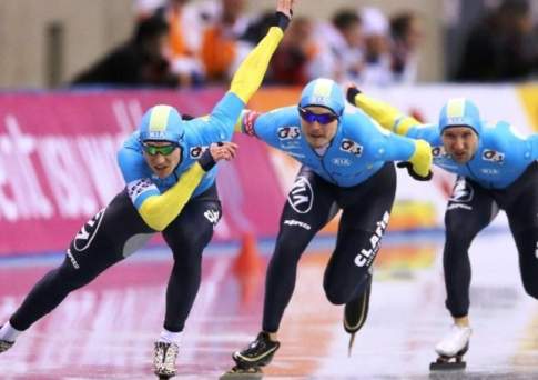  Казахстанские конькобежцы выиграли бронзовую медаль Азиады в Саппоро