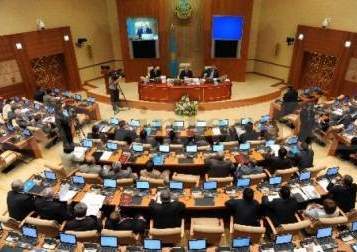 Мажилис Парламента одобрил проект закона об уточнении бюджета на 2013-2015 годы