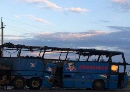 Следовавший из Семея в Новосибирск пассажирский автобус сгорел на трассе