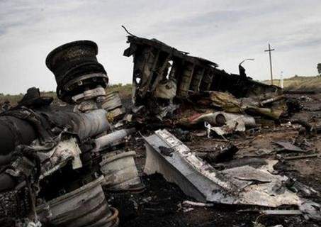 Семьи  погибших при крушении Boeing подадут в суд на Украину, Россию и Малайзию