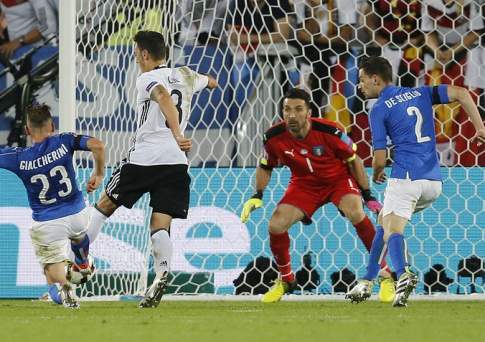 Германия обыграла Италию в серии пенальти и вышла в полуфинал Евро-2016