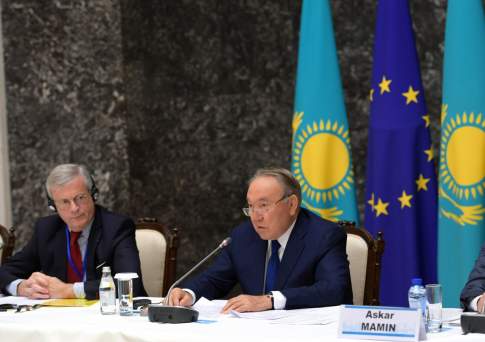 За 27 лет в Казахстан из Европы привлечено порядка $180 млрд прямых инвестиций - Назарбаев