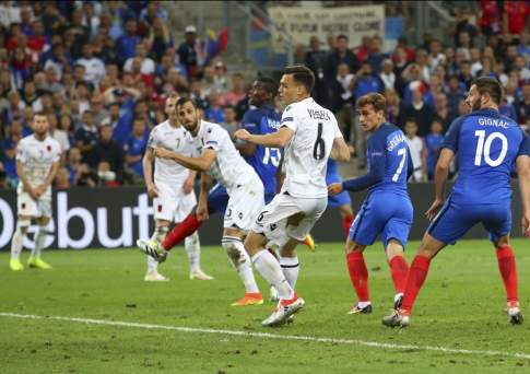 Сборная Франции обыграла Албанию на Евро-2016