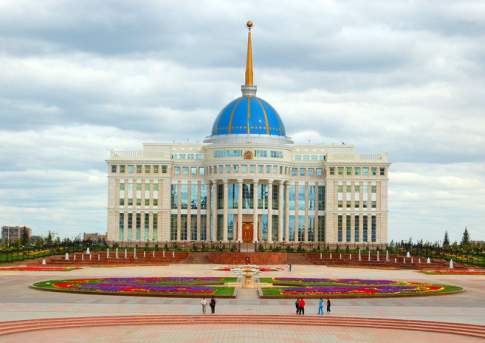 Послы ряда стран вручили верительные грамоты президенту Казахстана