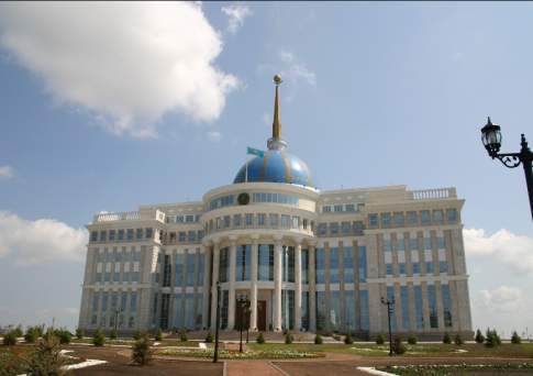 Нурсултан Назарбаев соболезнует президентам России и Татарстана в связи с авиакатастрофой в Казани
