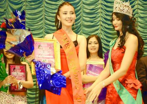 «Мисс Кызылорда 2013» стала 18-летняя студентка педагогического колледжа Анар Сарсенова