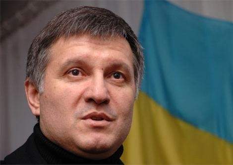 Аваков: В Крыму по тревоге подняты войска ВВ и вся милиция