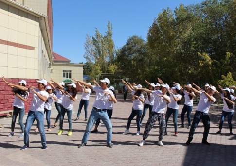 Кызылординские студенты ударили танцами по коррупции