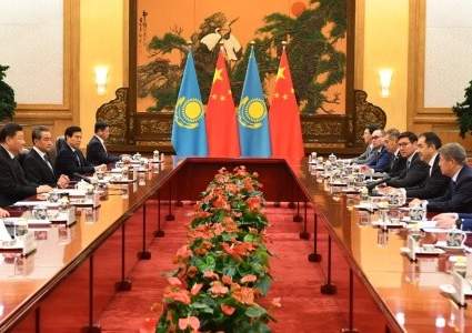 Назарбаев пригласил Си Цзиньпина посетить Казахстан с официальным визитом в 2019 году