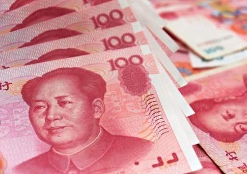 ЦБ Китая продолжает понижать курс юаня