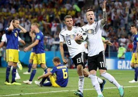 Германия забила в меньшинстве в компенсированное время и одержала первую победу на ЧМ-2018