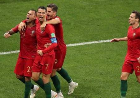 Ничья в матче с голом-красавцем Куарежму и незабитым пенальти Роналду вывела Португалию в плей-офф ЧМ-2018