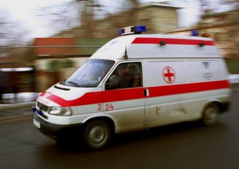 Санитарная машина областной детской клинической больницы перевернулась с пассажирами в Караганде