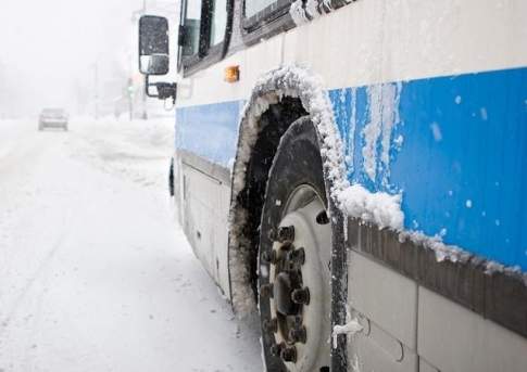 Из замерзшего автобуса в Костанайской области спасены 25 человек