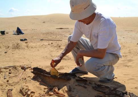 Археологи обнаружили в Атырауской области захоронение возрастом свыше 2 тысяч лет