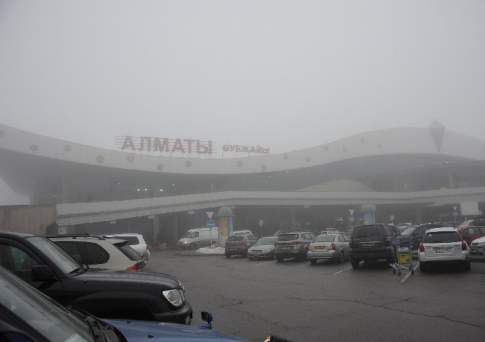 12 рейсов задержаны в аэропорту Алматы за прошедшие сутки