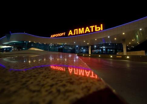В аэропорту Алматы пресечен незаконный провоз свыше 7,5 млн тенге